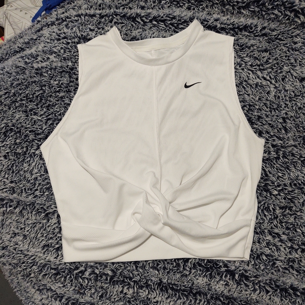 Nike Twist Crop Tank